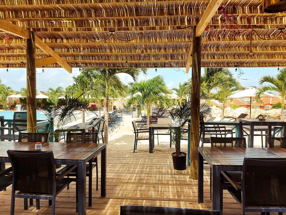 The Ritz Hostel Willemstad Exterior photo